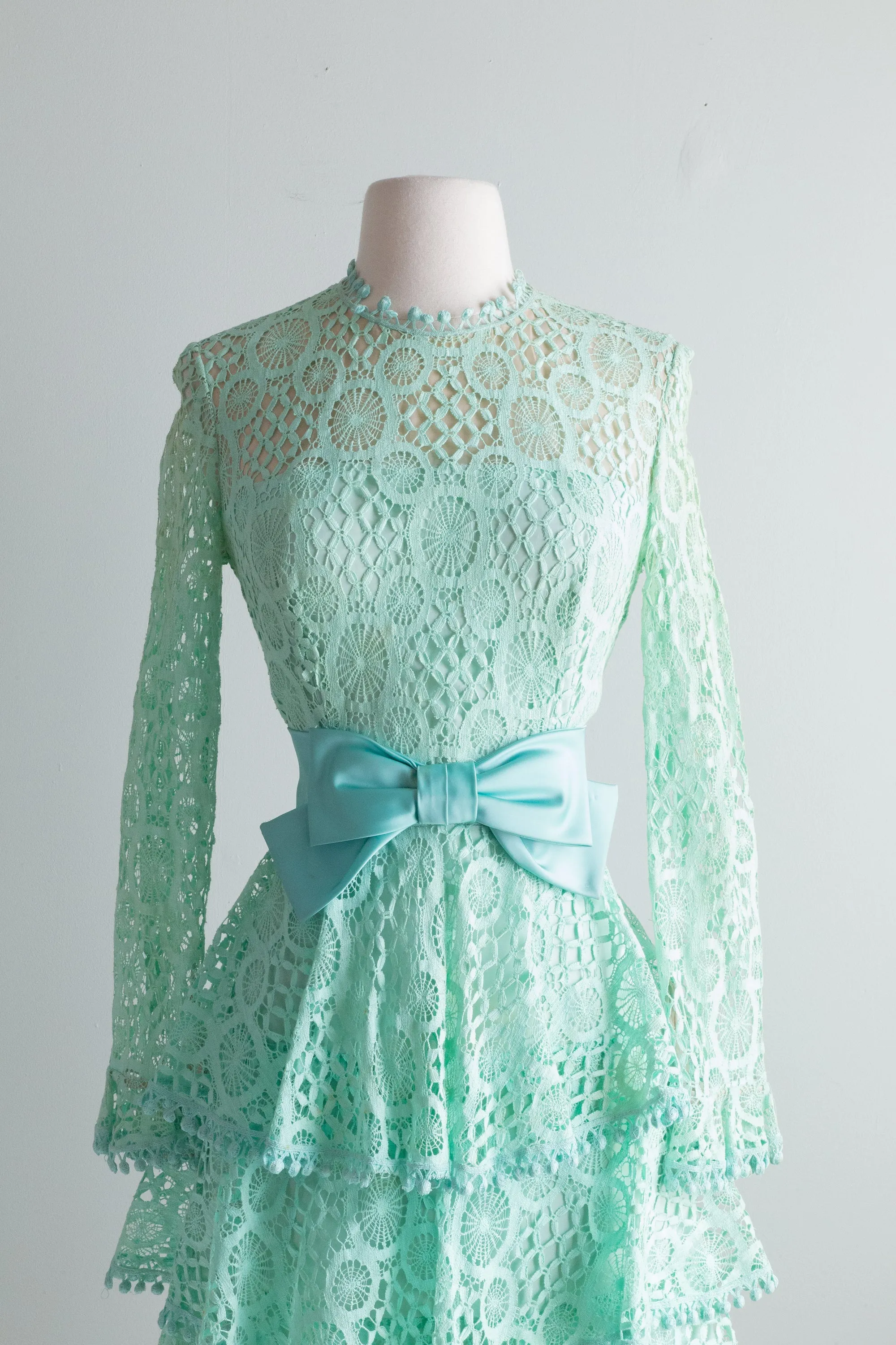 Adorable 1960's Mint Julep Lace Party Dress / SM