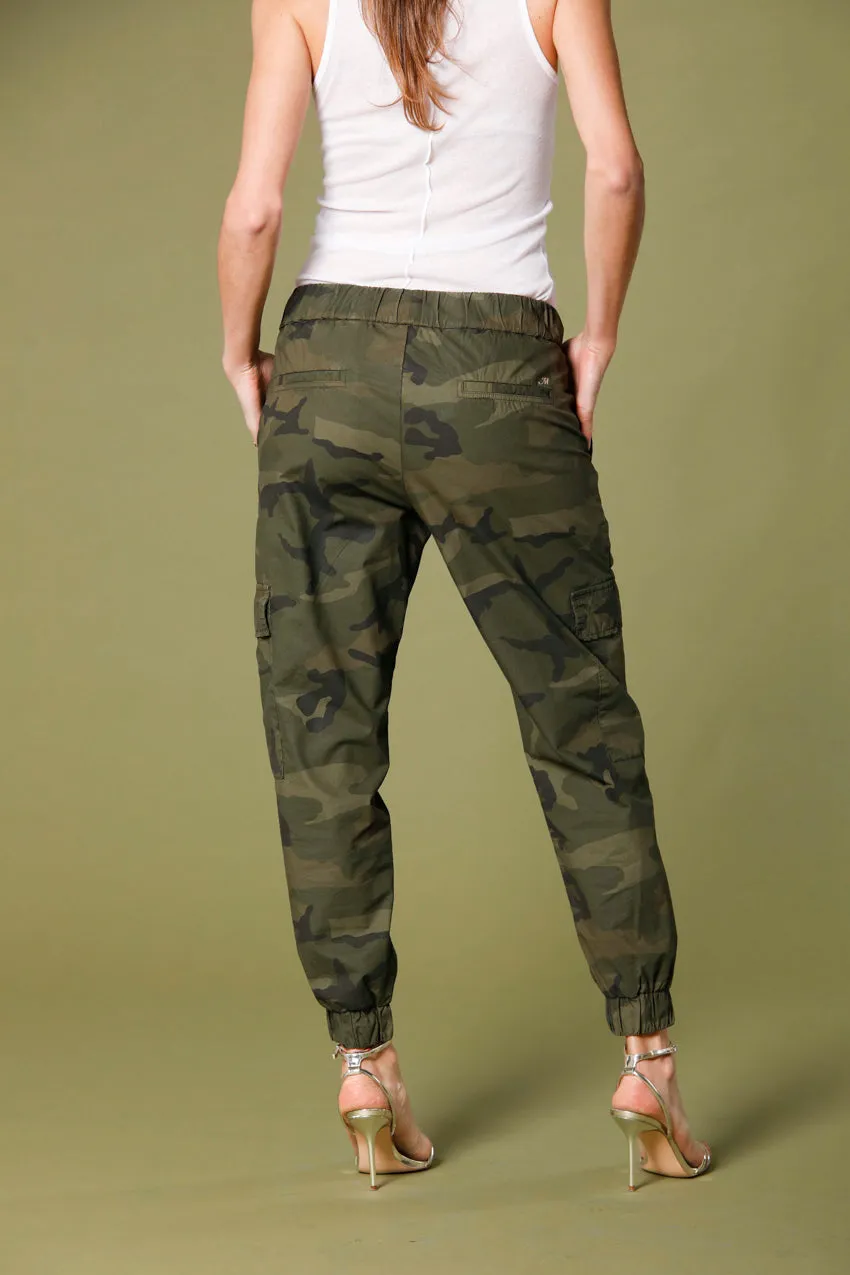 Cargo Jogger pantalone cargo donna in tela con stampa camouflage relaxed