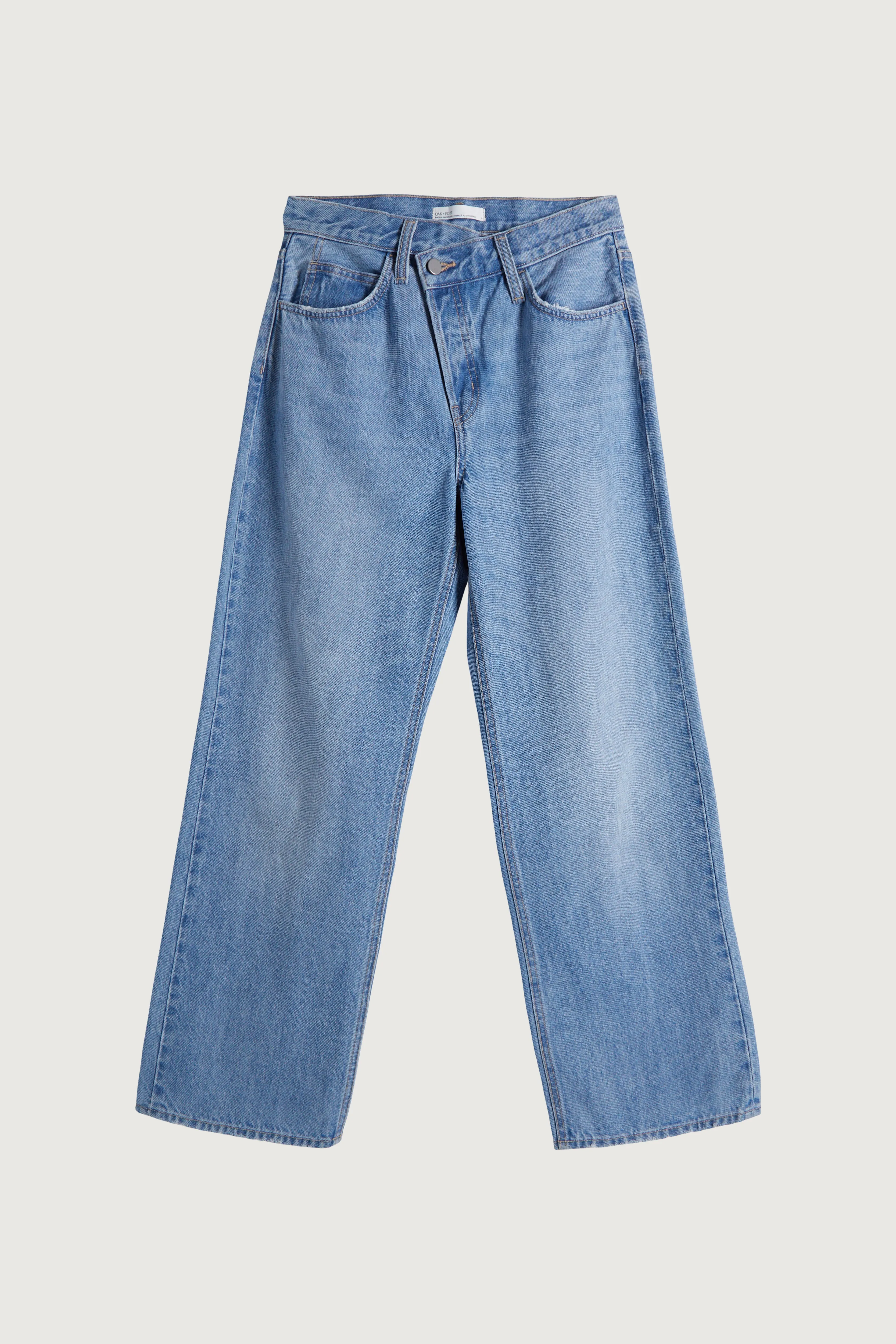 CROSSFRONT STRAIGHT LEG JEAN