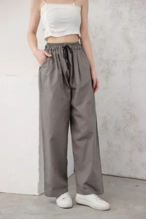 Extra Wide Leg Cargo Pants