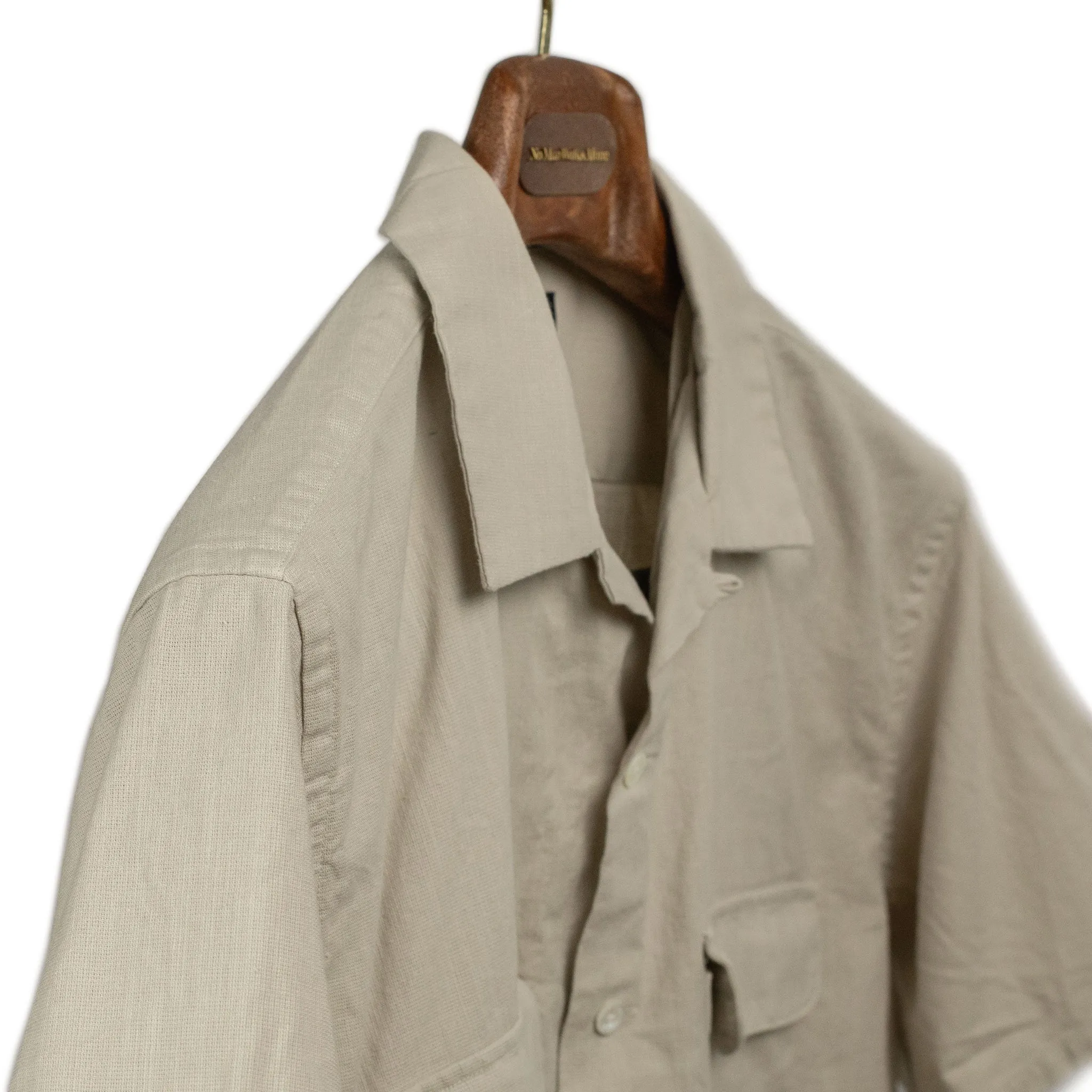 Open collar shirt in sand garment-dyed panama cotton flax