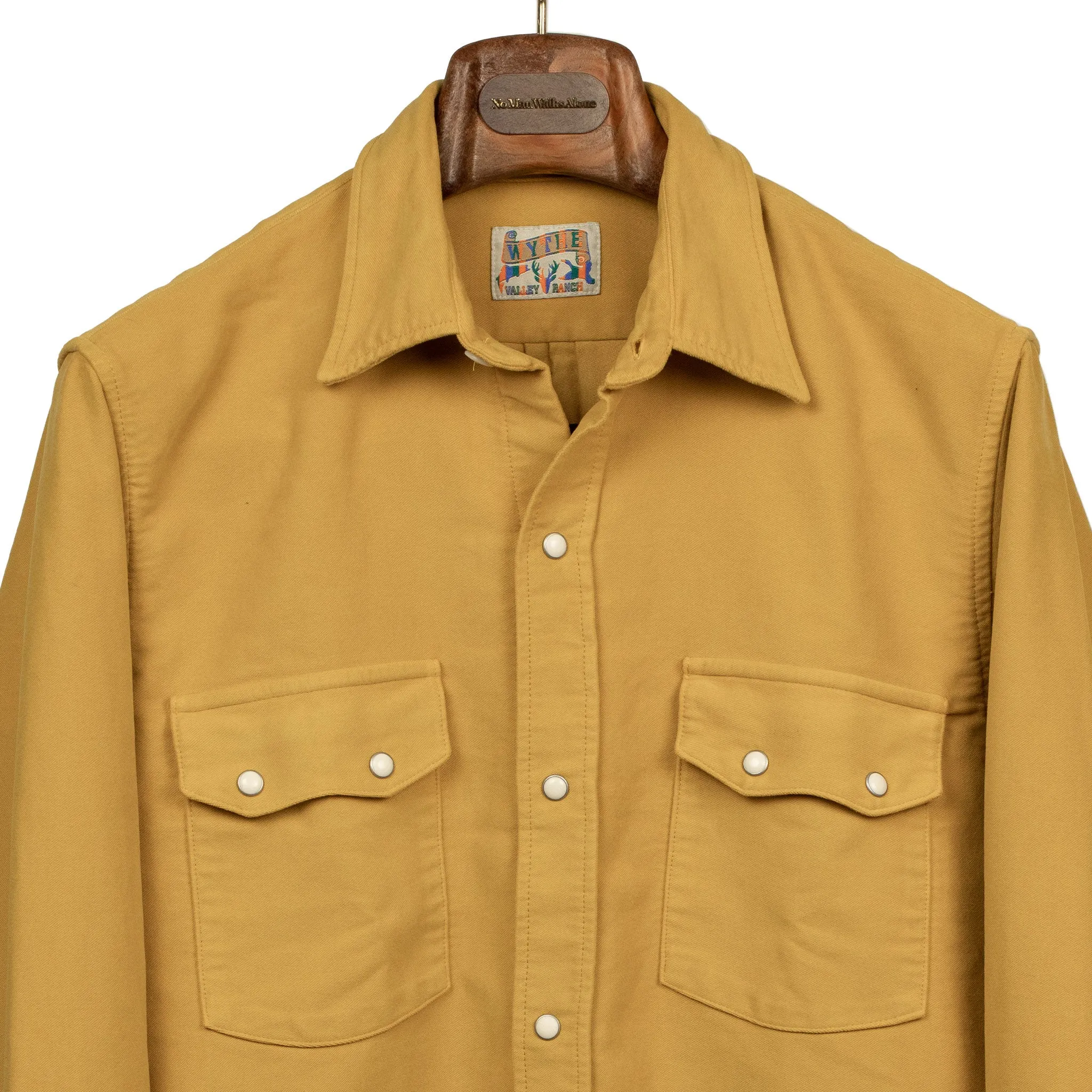 Pearlsnap Western shirt in Wheat yellow cotton moleskin