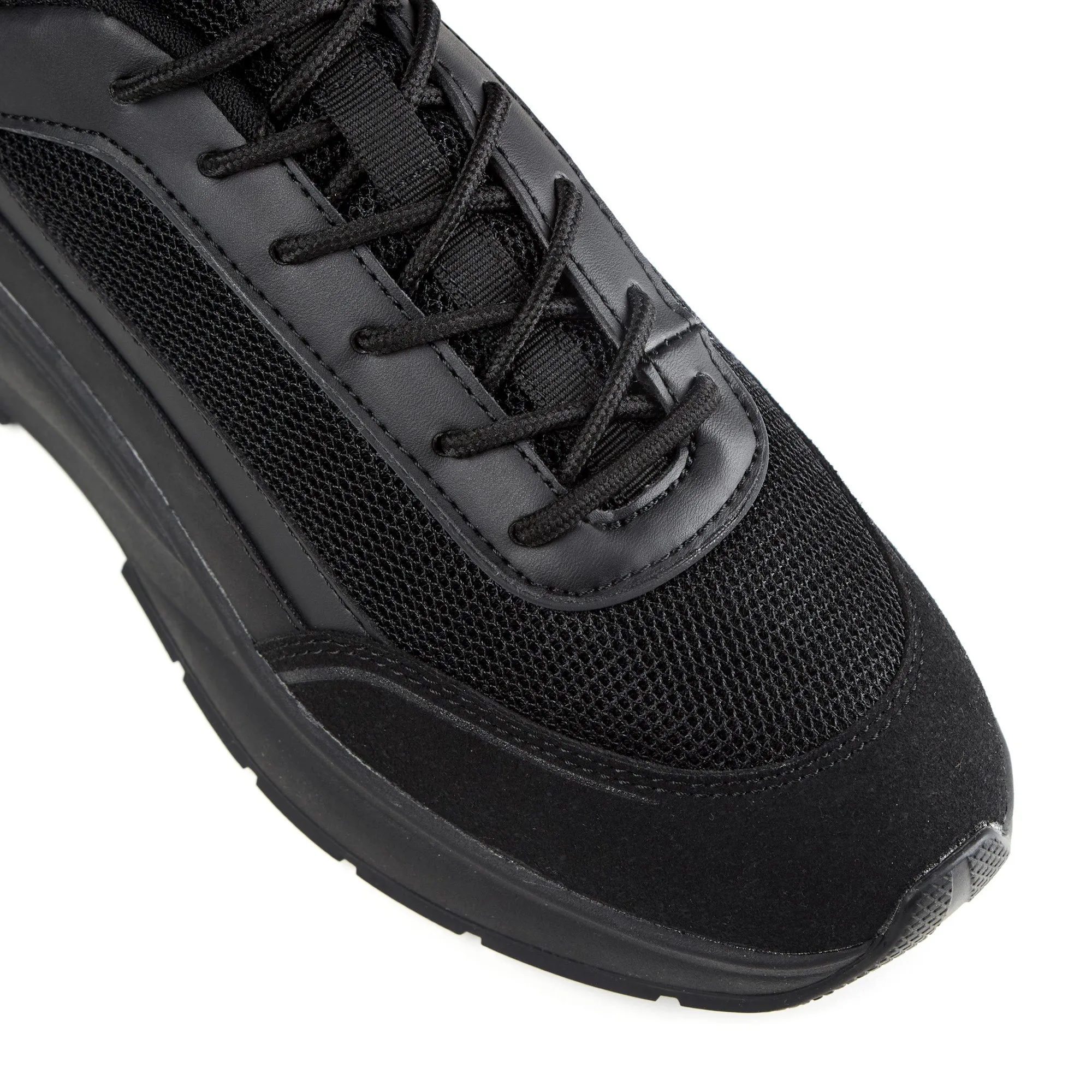 Premium Tech Runner | Black