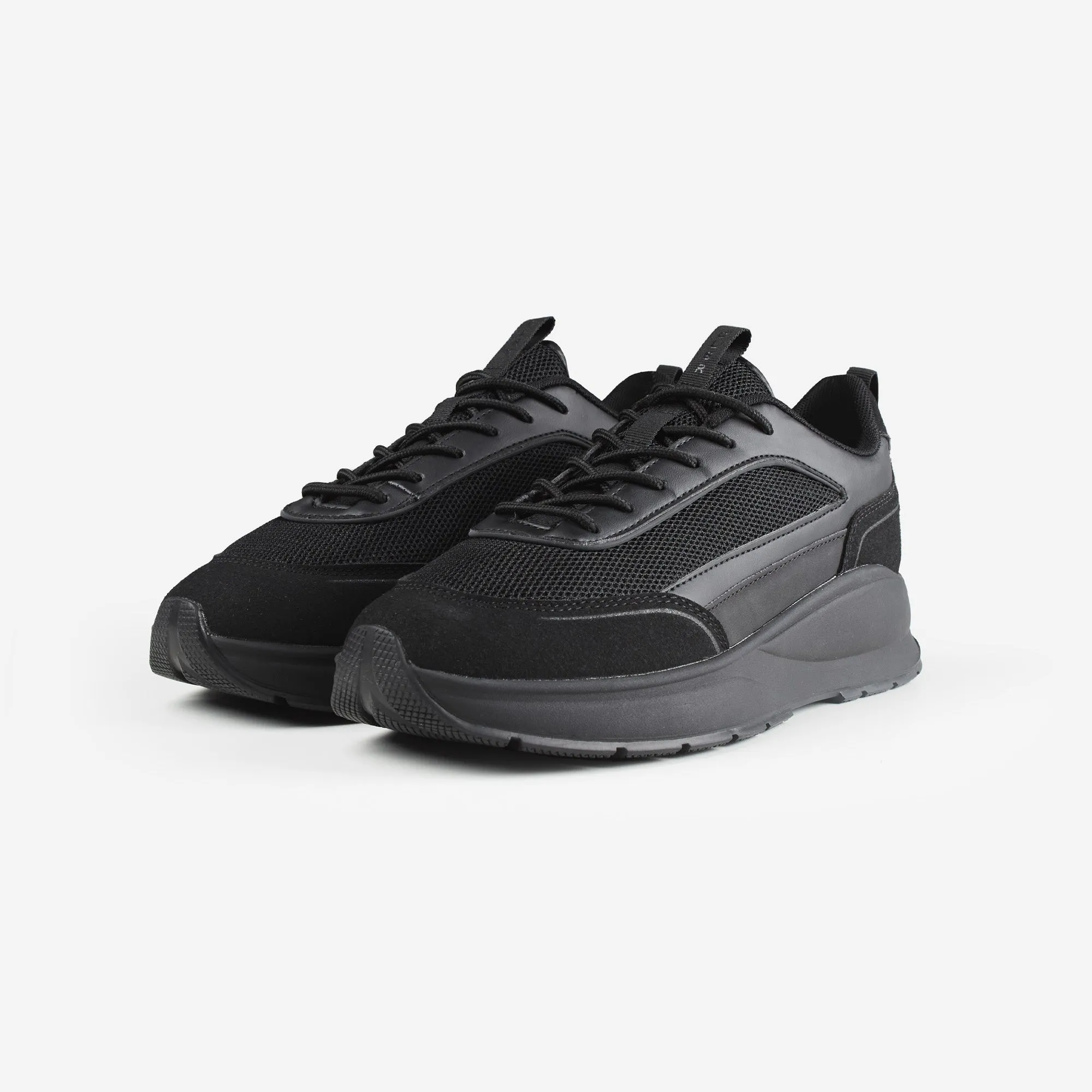 Premium Tech Runner | Black