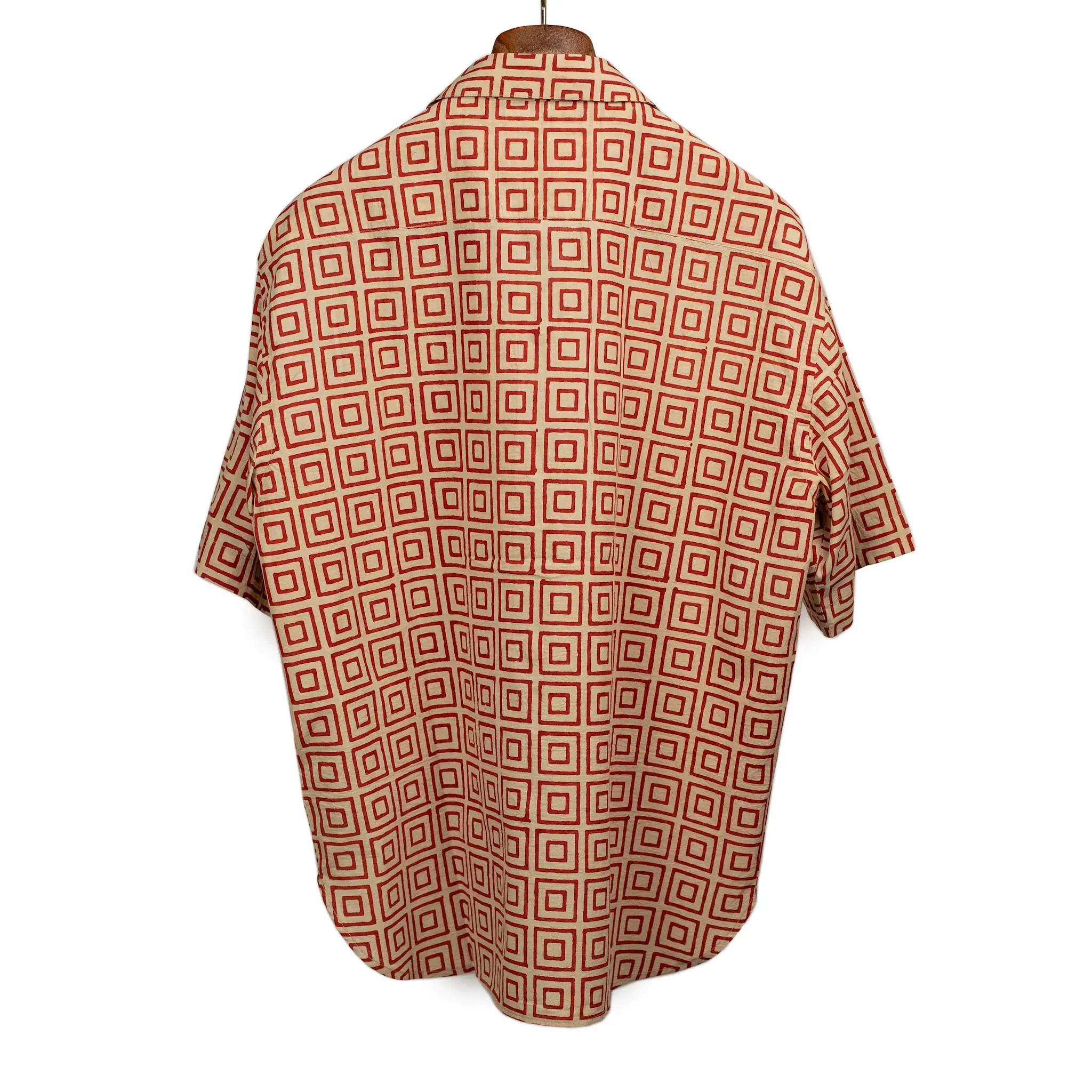 Ronen camp shirt in cotton with beige and red geometric block print