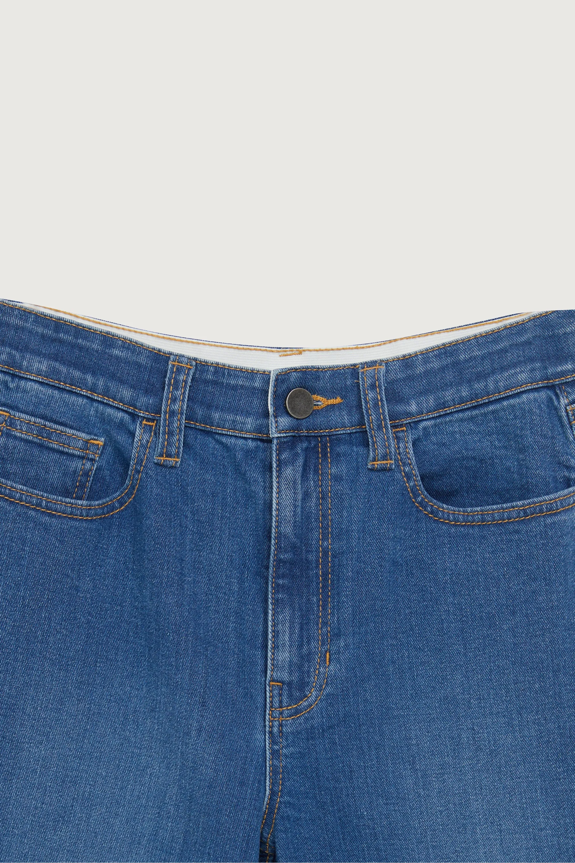 TAPERED JEAN WITH ELASTICATED WAIST