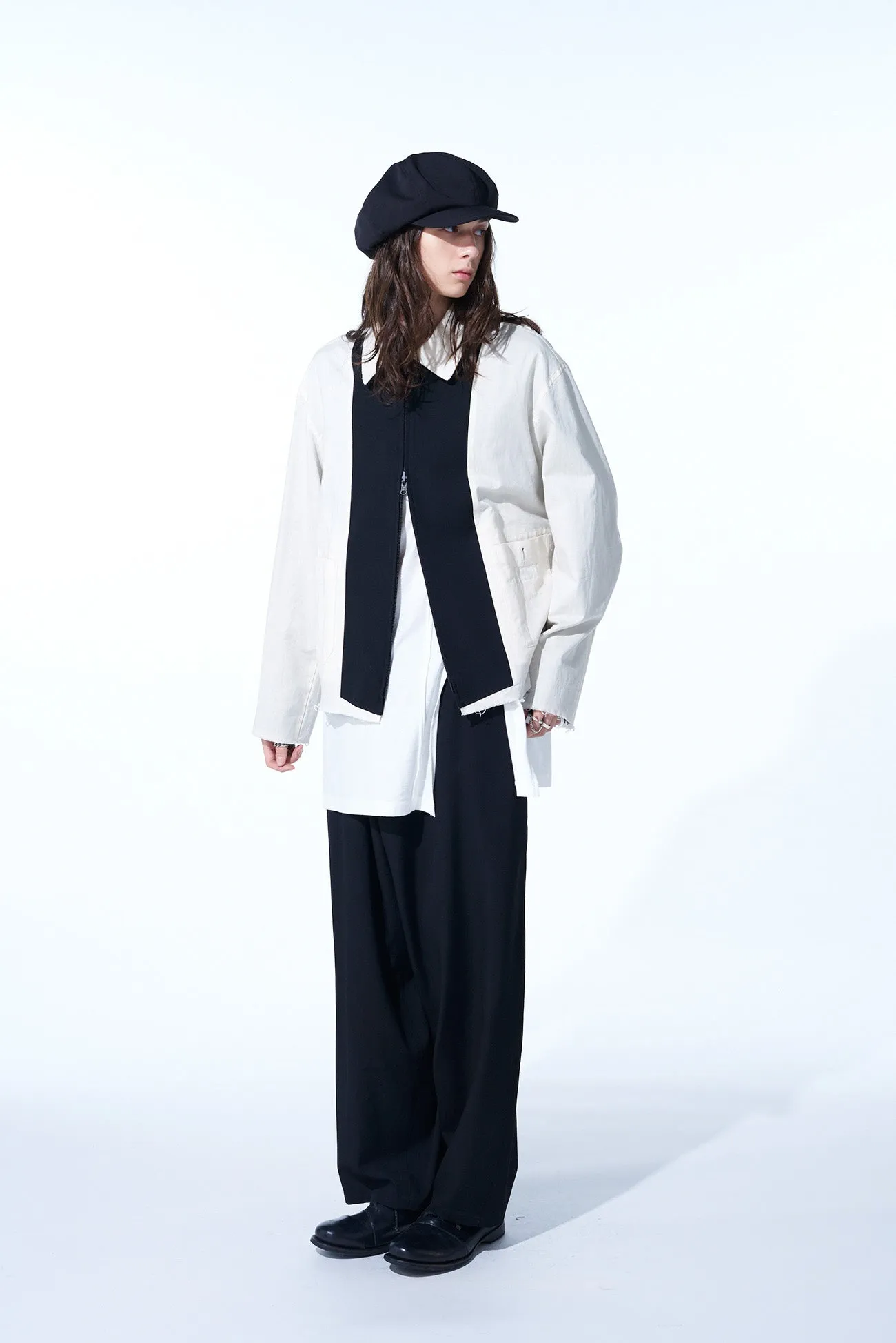 WASHER FINISHED WOOL GABARDINE OVERSIZED REVERSIBLE ZIPPER BLOUSON WITH CUT-OUT DESIGN